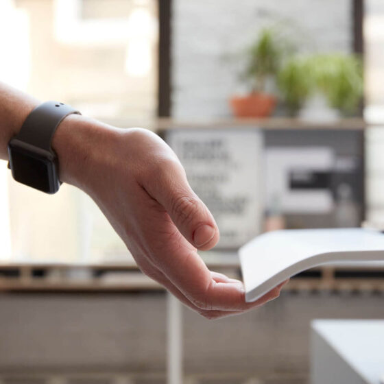 Ergovida-223R-electric-height-adjustable-black